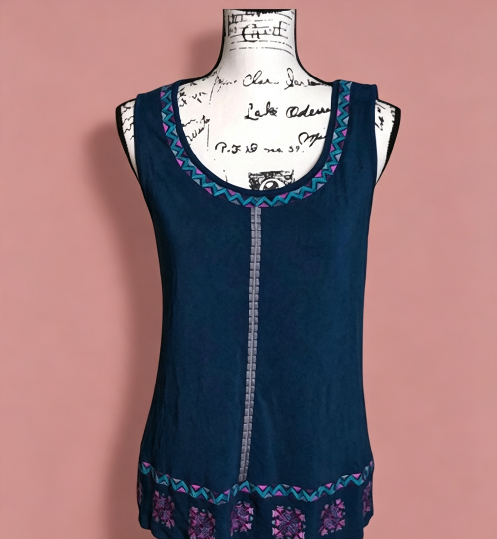 Cupio Embroidered Tank Top Size M